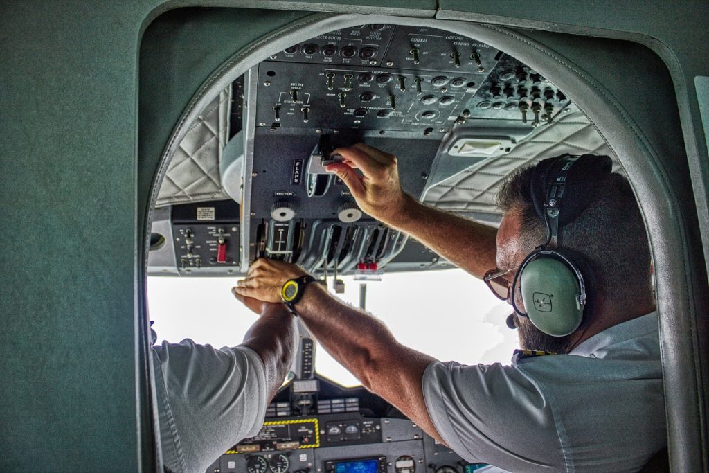 Achtsame Kommunikation bedeutet sich, wie Piloten vor dem Start, auf ein Gespräch vorzubereiten.